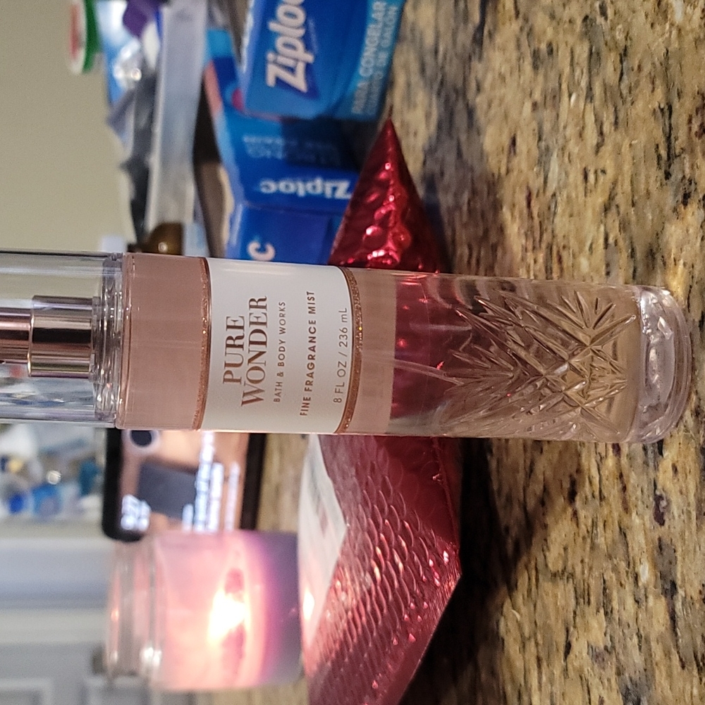 Pure wonder Body spray